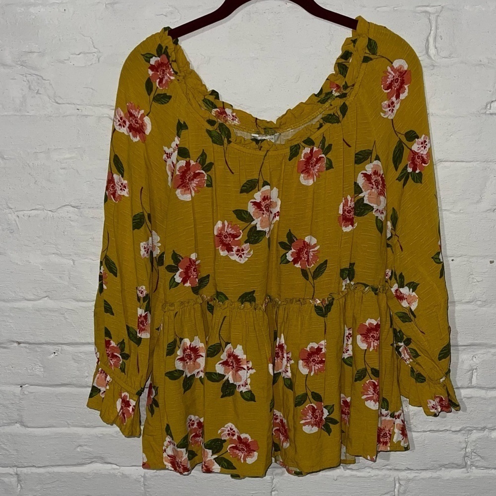 EST. 1946 Top L